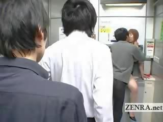 Περίεργο ιαπωνικό θέση γραφείο προσφορές με πλούσιο στήθος στοματικό σεξ ατμ