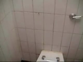 Masyarakat toilet kencing